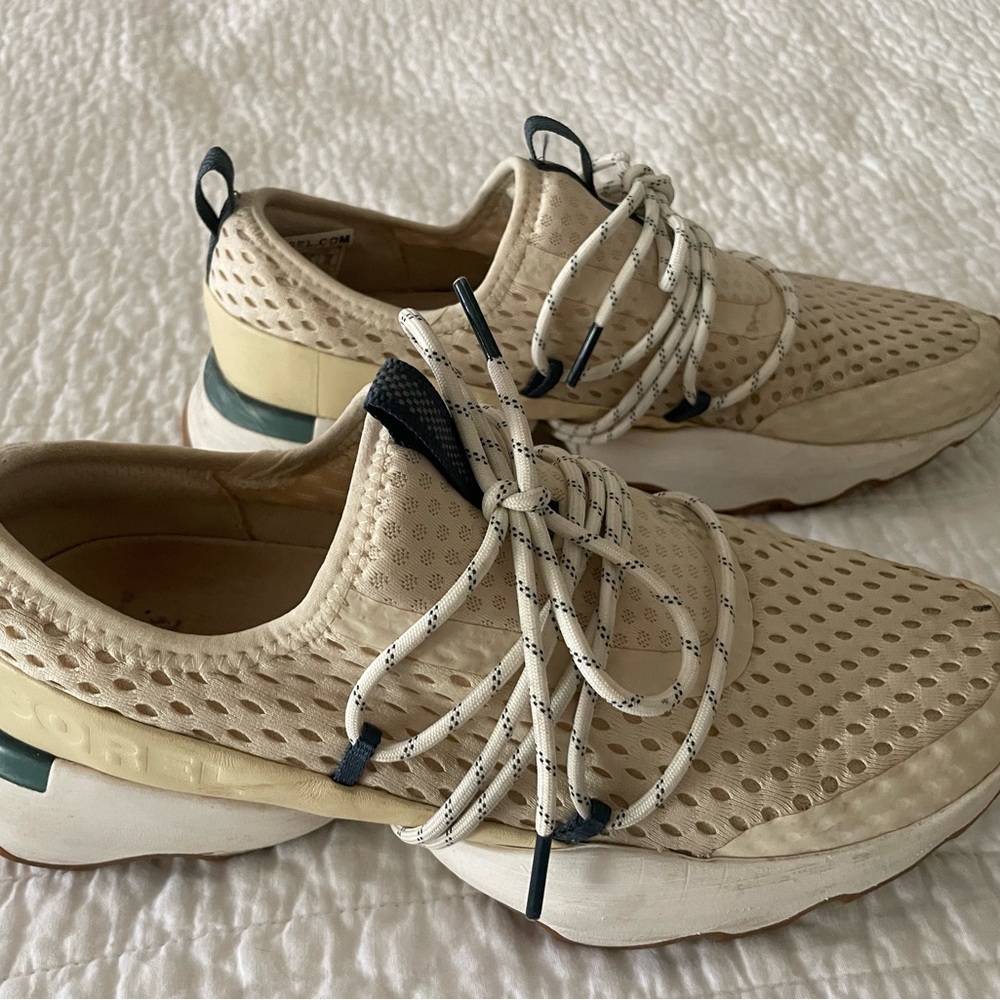 Sorel sneakers